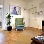 OPERASTREET CITY CENTER Apartment Bangkok in Vienna