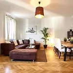 OPERASTREET CITY CENTER Apartment Bangkok in Vienna